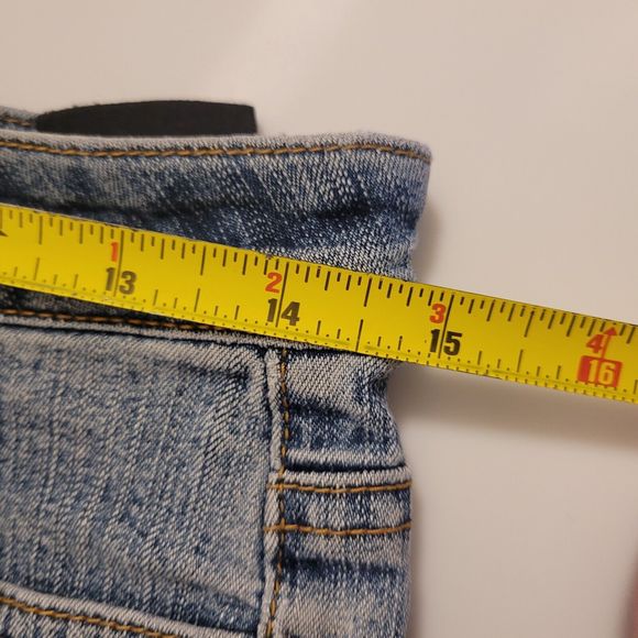 Women’s Vintage Bubblegum Denim Shorts Size 5/6 - Picture 11 of 11